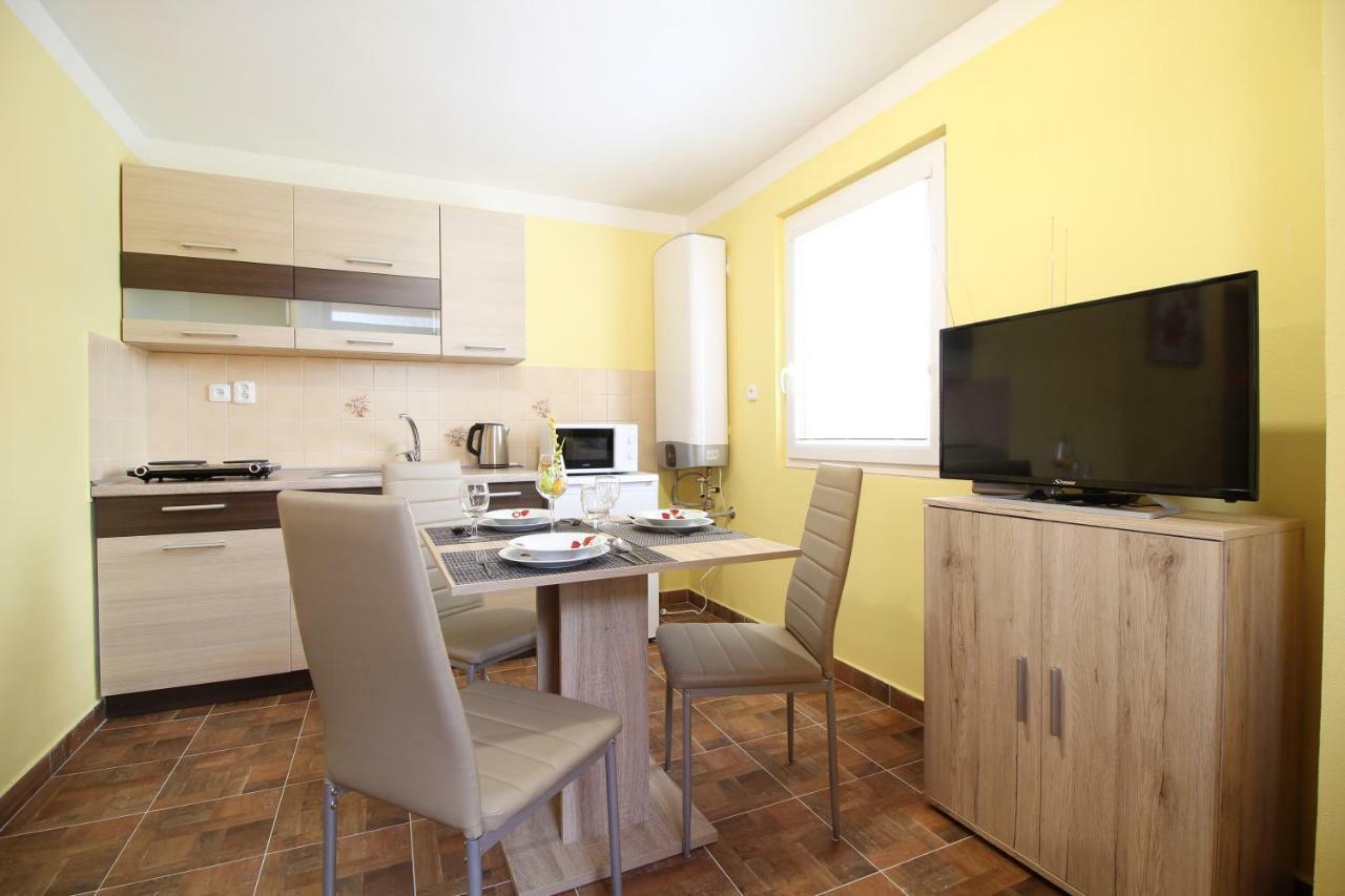 Apartmany Vcelka Hranice u Novych Hradu Zewnętrze zdjęcie
